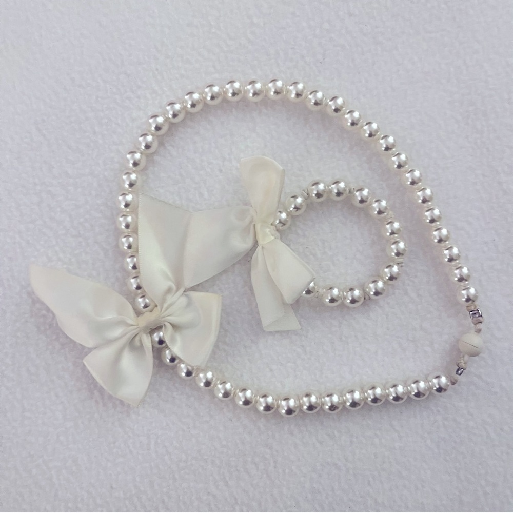 Gymboree Pearl & Bow Necklace & Bracelet Set